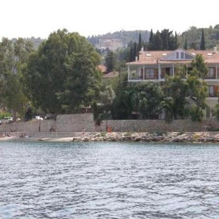 Tzeni Villa Lygia  Luaran gambar