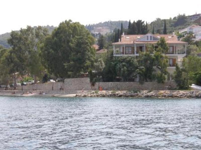 Tzeni Villa Lygia  Luaran gambar