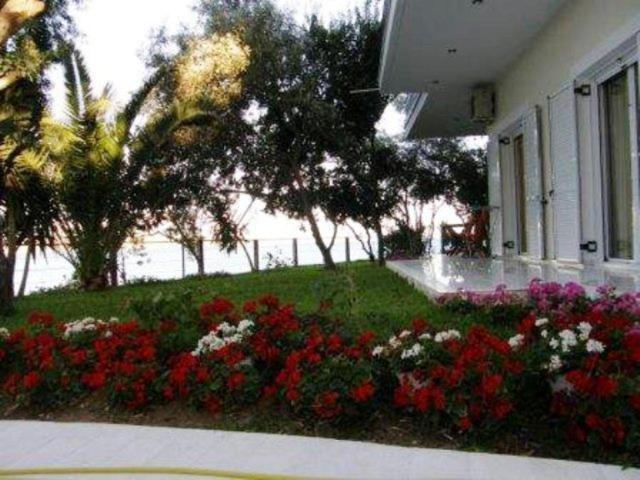 Tzeni Villa Lygia  Luaran gambar
