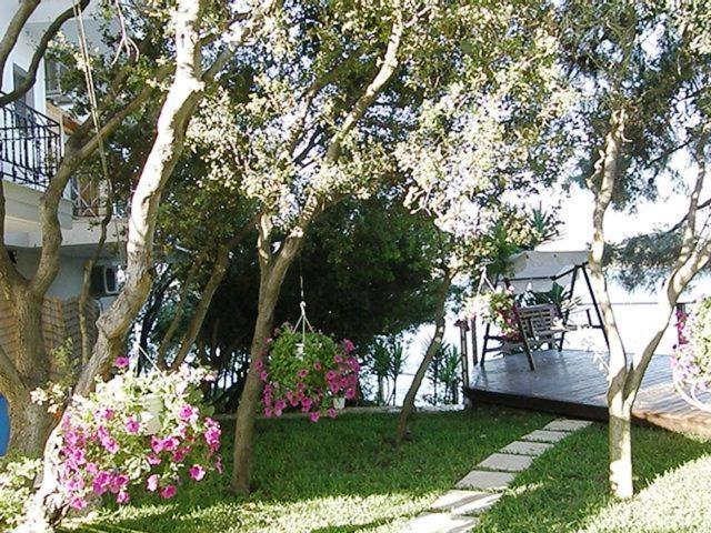 Tzeni Villa Lygia  Luaran gambar