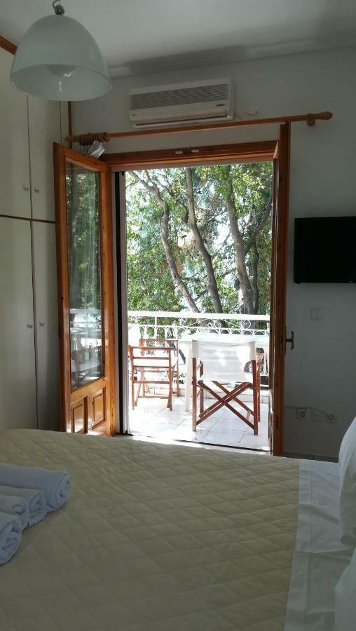 Tzeni Villa Lygia  Luaran gambar