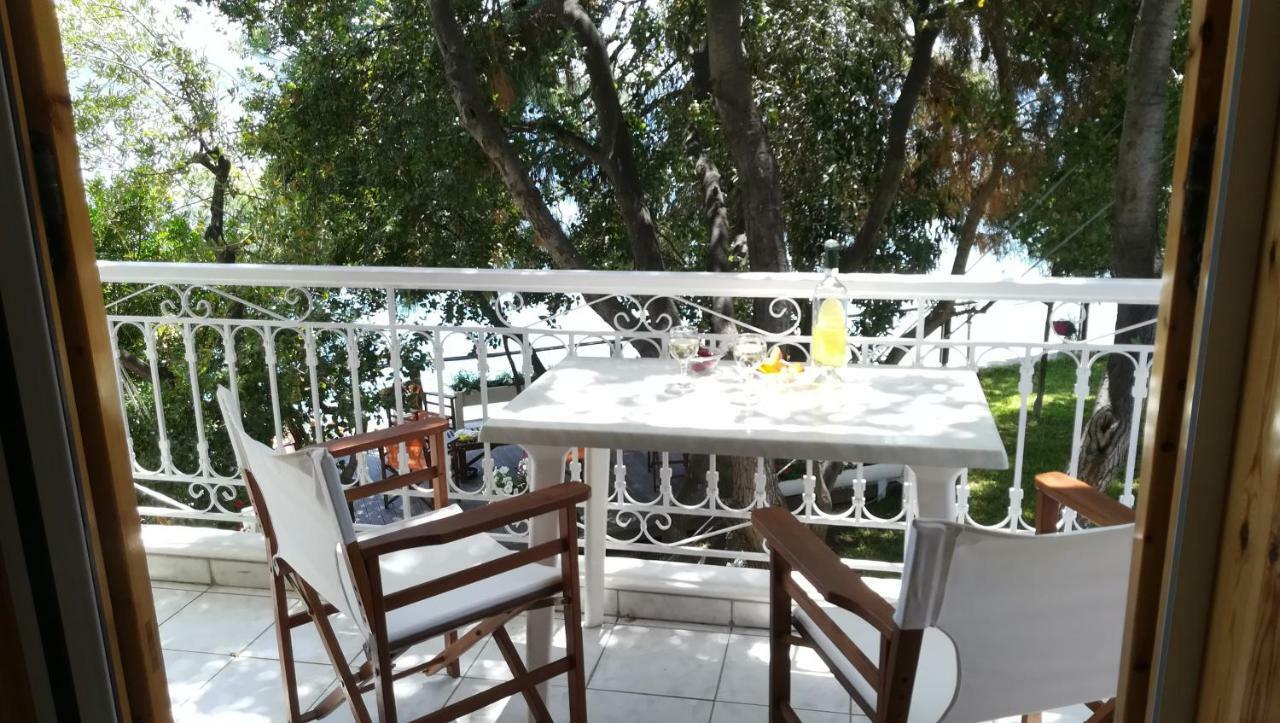 Tzeni Villa Lygia  Luaran gambar