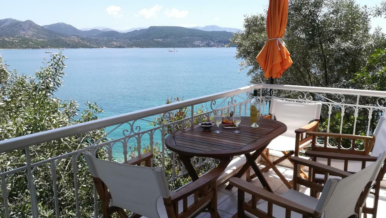 Tzeni Villa Lygia  Luaran gambar