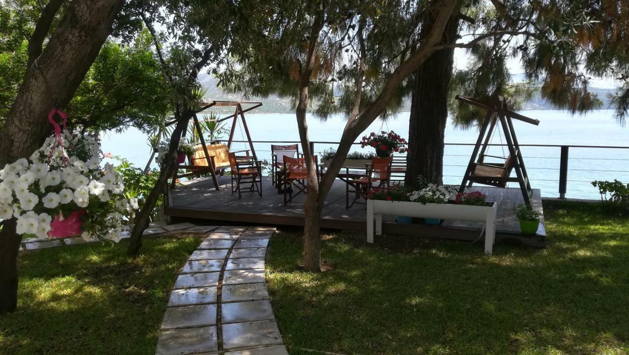 Tzeni Villa Lygia  Luaran gambar