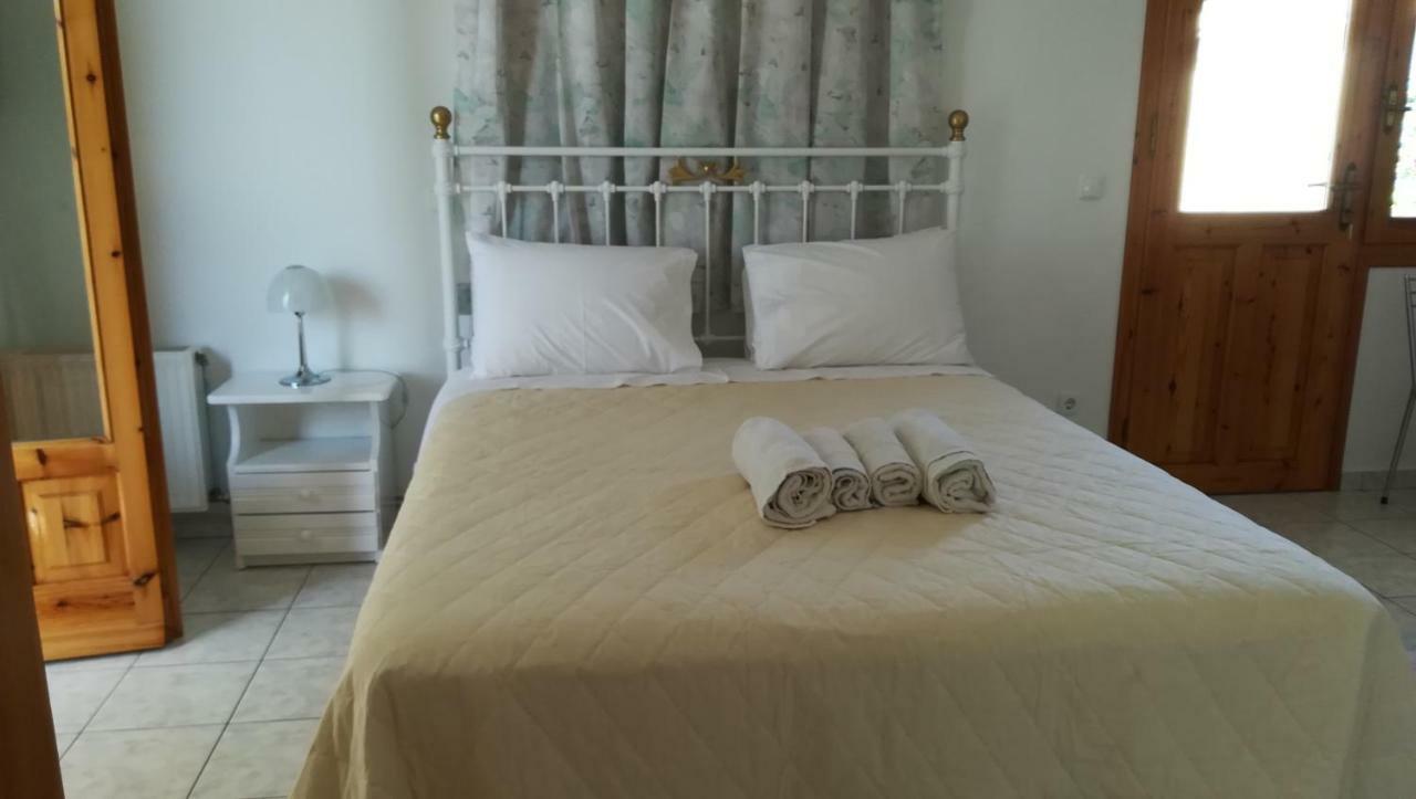 Tzeni Villa Lygia  Luaran gambar