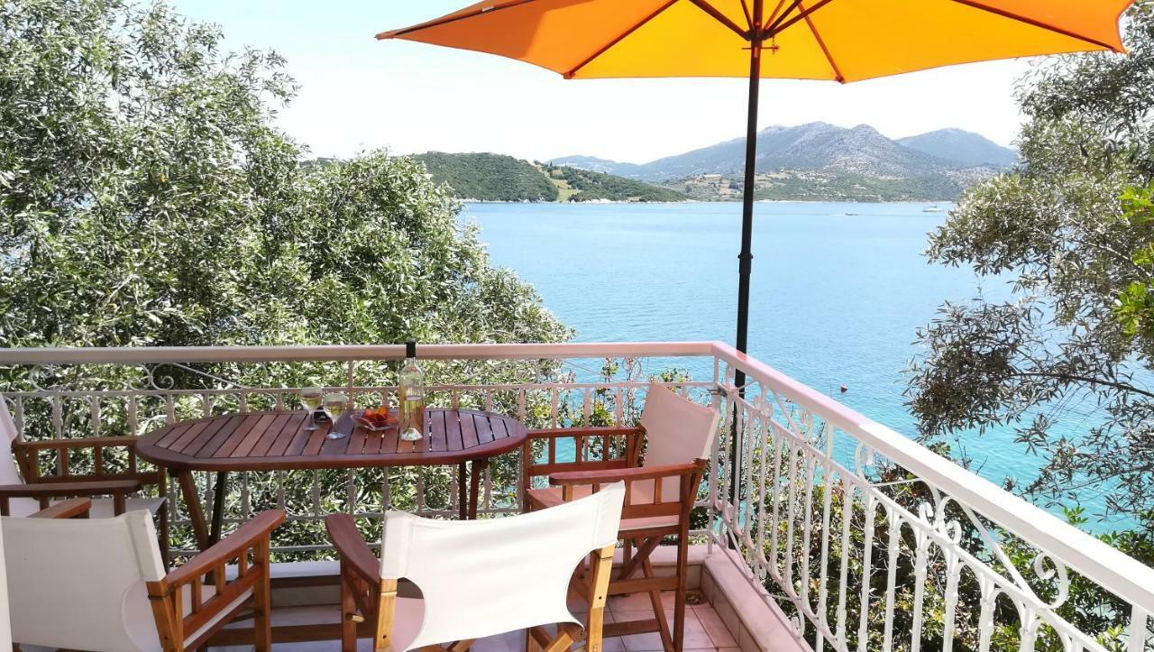 Tzeni Villa Lygia  Luaran gambar